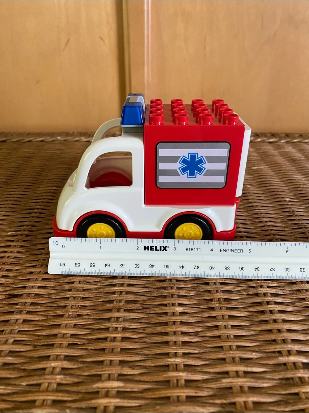 LEGO Duplo 10527 First Ambulance Doctor Clinic Set Vehicle Figure Complete